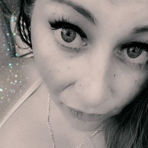 Meet your Posher, Regina